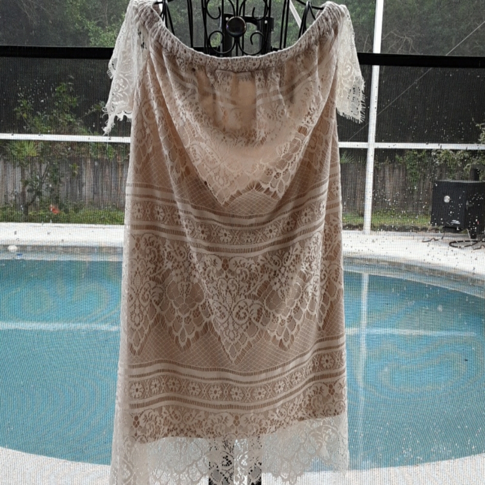 XL Rue 21 off shoulder lace mini dress